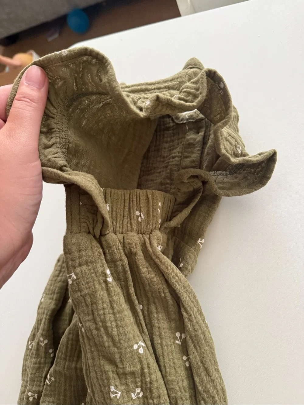 NWOT Claire & Ella Olive Floral Muslin Bubble Romper